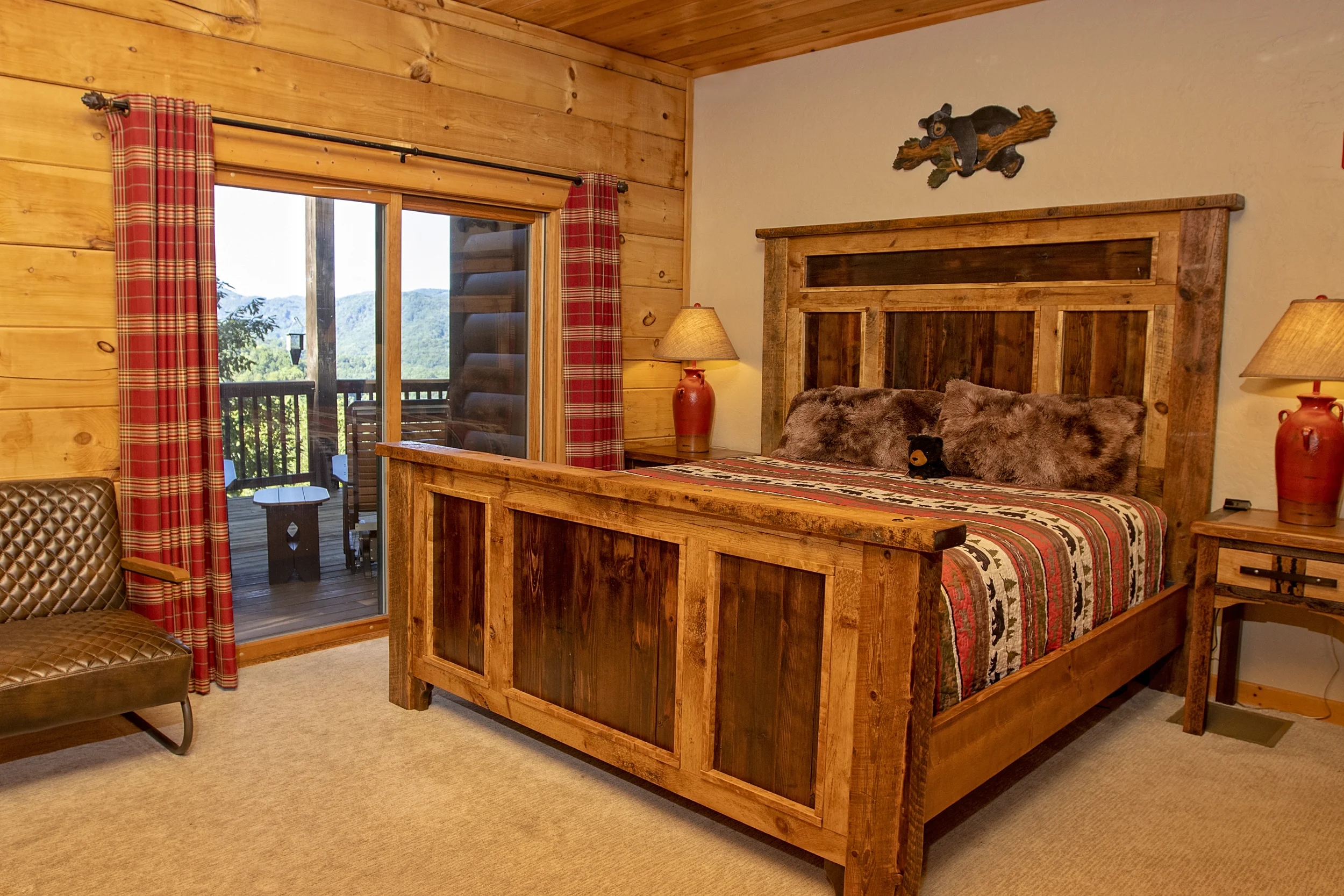 Browse Our Rooms | Lazy Bear Lodge